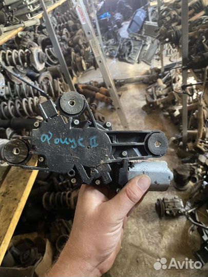 Форд Фокус 2 моторчик заднего дворника