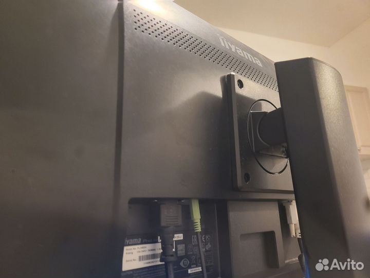 Монитор iiyama
