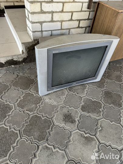 Телевизор на запчасти