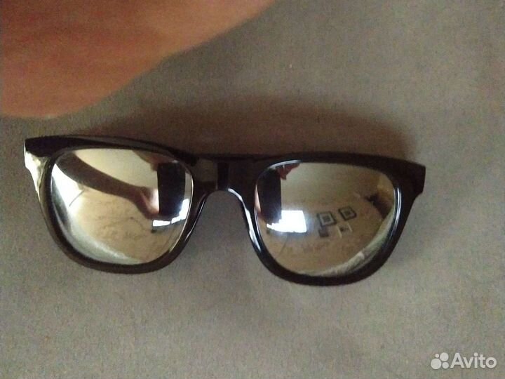 Очки зеркальные