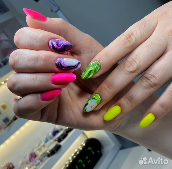 Маникюр педикюр