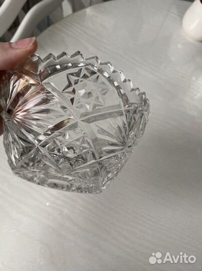 Хрустальная ваза