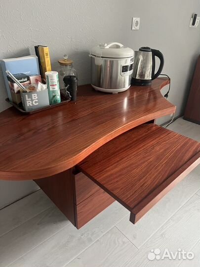 Мини холодильник и тумба