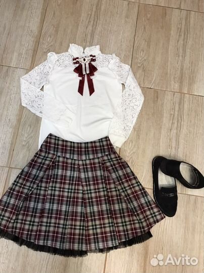 Блузки, юбка, туфли, бомбер на 146-152 пакет