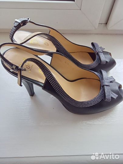 Обувь женская