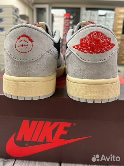 Легкие Nike Air Jordan Low в светло-сером