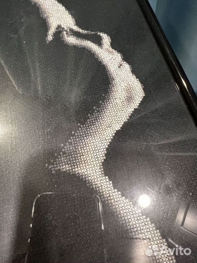 Вышитая картинка в багете