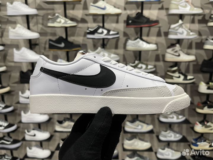 Кроссовки Nike Blazer Low '77 Vintage White-Black