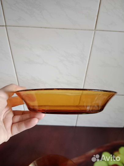 Тарелки, блюдце, блюдо,крушки