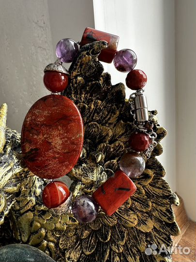 Браслет из натуральной красной ящмы