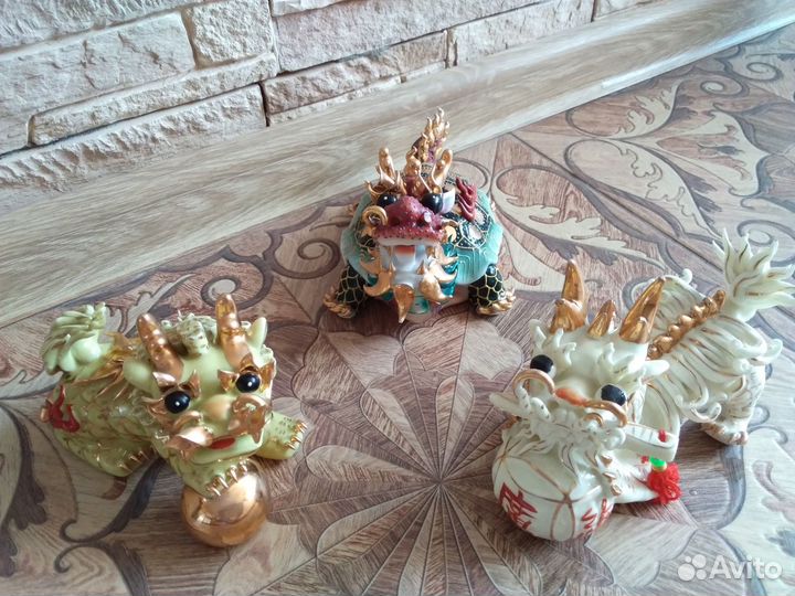 Китайский фарфоровый дракончик