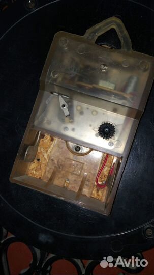 Советские настенные часы Янтарь