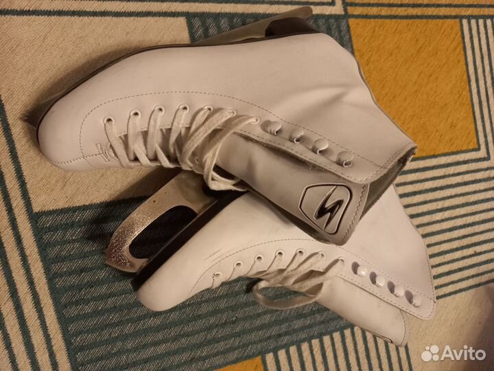 Коньки фигурные