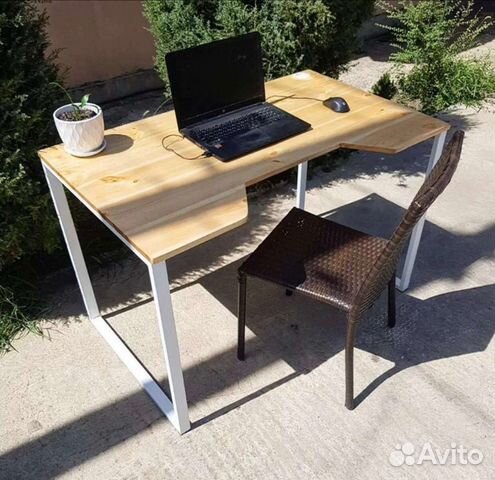 Компьютерный стол из массива лофт