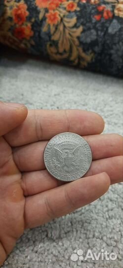 Монета half dollar liberty