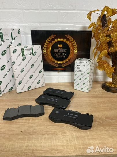 Тормозные колодки 0446560320 Toyota