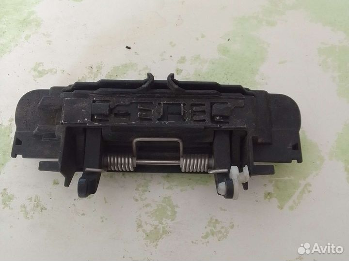 Наружная ручка двери задняя левая Audi A4 B7