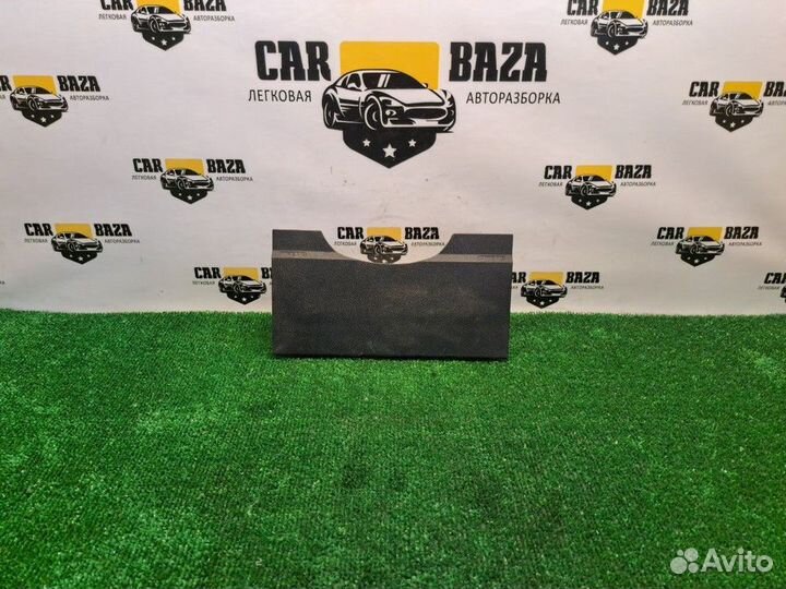 Подушка безопасности нижняя (для колен)