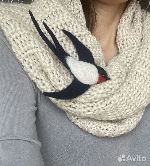 Брошь Ласточка