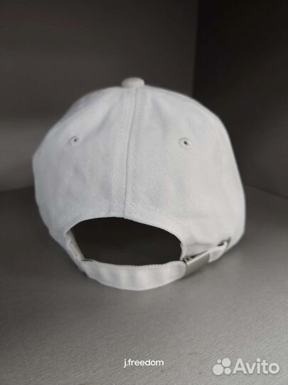 Кепка бейсболка Hyundai белая