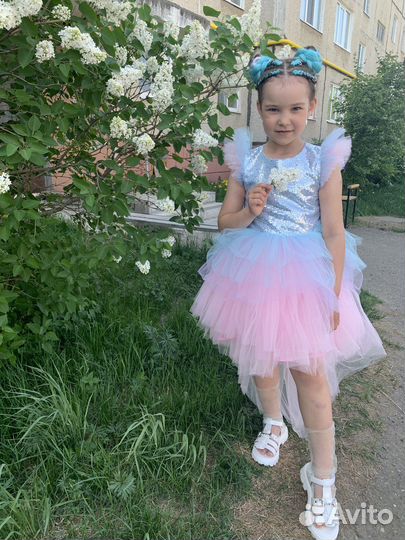 Платье нарядное для девочки