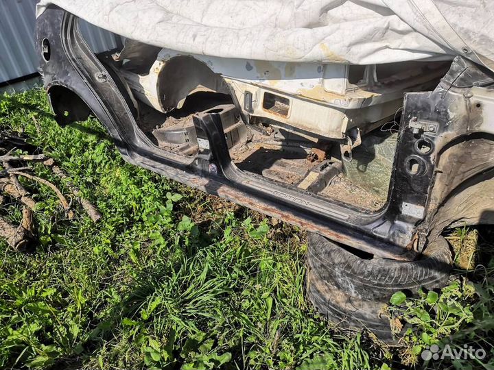 Порог со стойкой правый Фольксваген Гольф 4 Бора