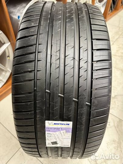 Michelin Pilot Sport 4 SUV 295/40 R22 112Y