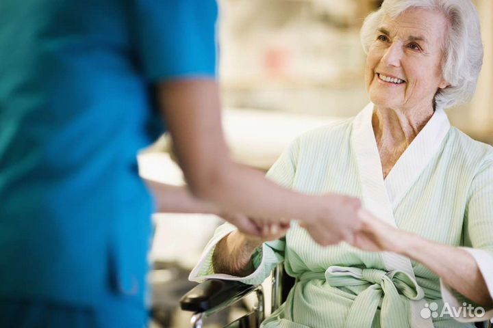 Сиделка для пожилого человека