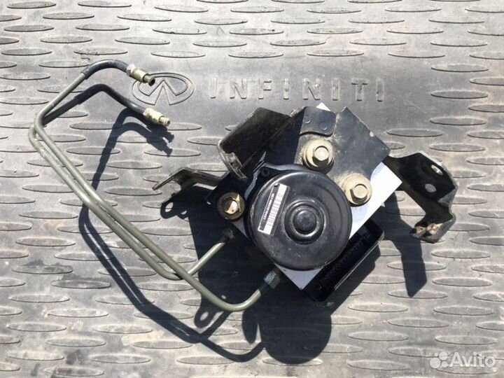 Блок (насос ) ABS Nissan Armada VK56DE 2003-2016