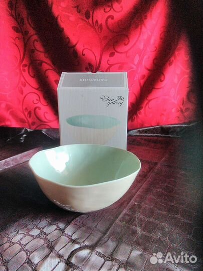 Фарфоровые салатники новые