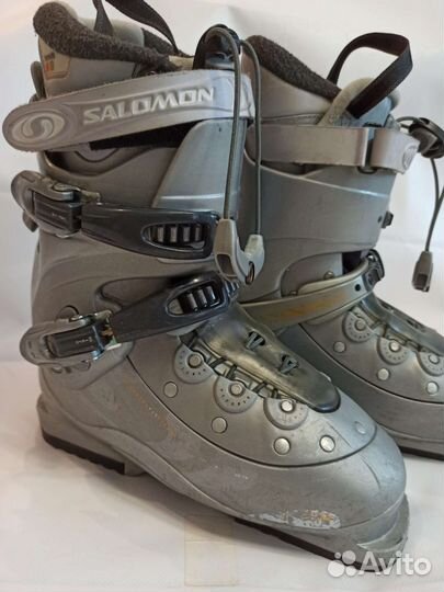 Горнолыжные ботинки salomon 25