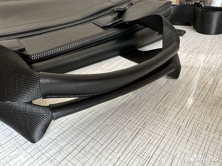 Мужская кожаная сумка для ноутбука