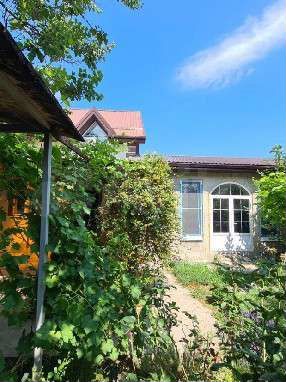 Дом 160 м² на участке 8 сот.