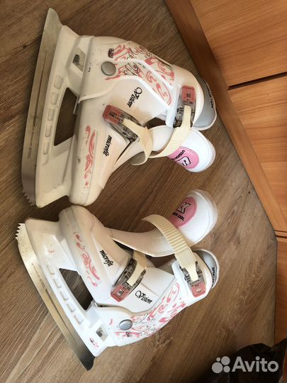 Продам детские коньки