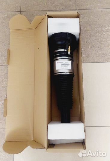 Пневмостойка Ауди A8 D4