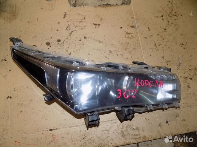 Фара правая Corolla E18 2013