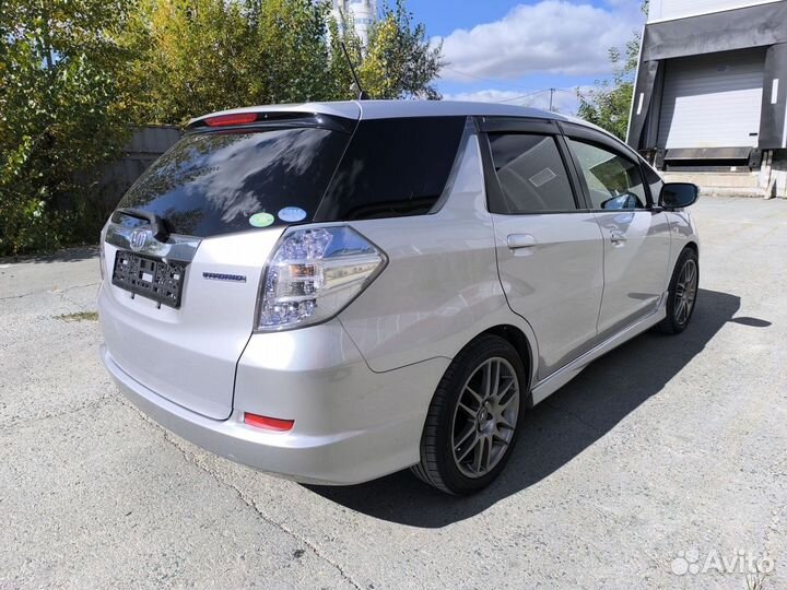 Honda Fit Shuttle 1.3 CVT, 2013, 195 000 км