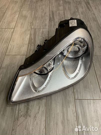 Фара левая Porsche Cayenne 957 2007-10г