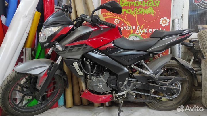 Bajaj Pulsar NS200