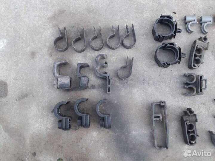 Пластиковые хомуты автомобильные