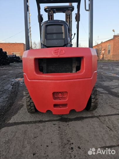 Вилочный погрузчик EP Equipment CPCD15, 2022
