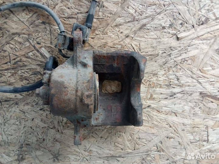 Суппорт передний левый Hyundai Elantra 4 HD