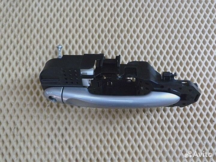 Ручка двери передней наружная левая Renault Megane III 2009-2016 (806070032R 806B02596R)