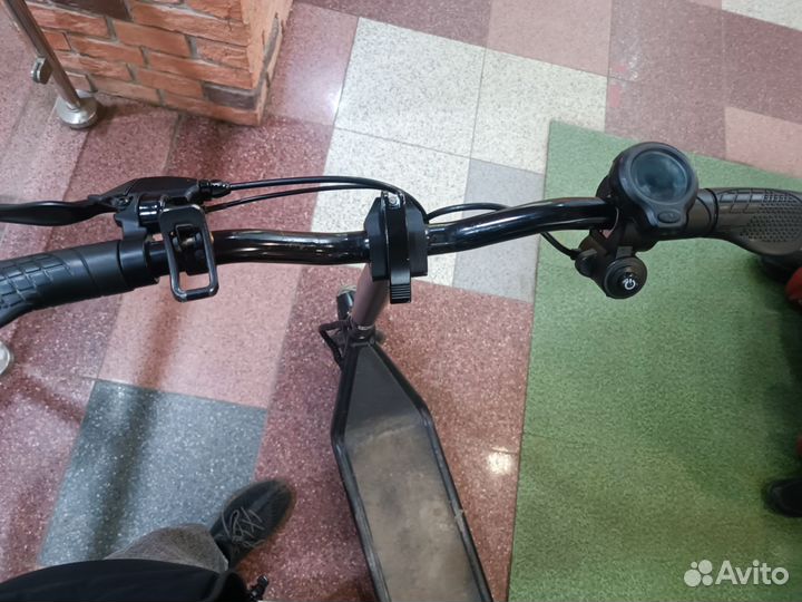 Электросамокат iconbit