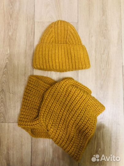 Комплект Шапка и снуд