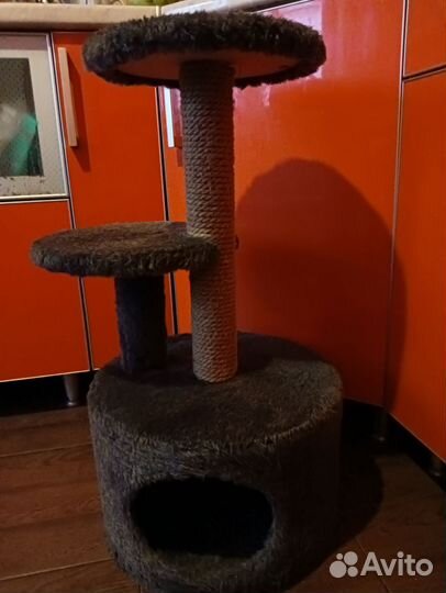 Домик для кошки с когтеточкой