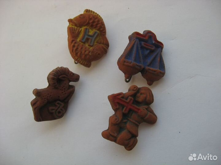 Антикварные знаки зодиака редкость значки