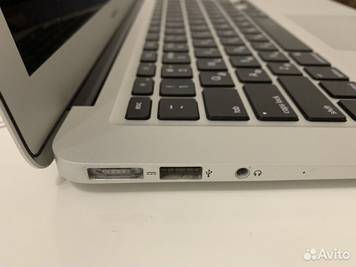Apple MacBook Air 13,3 256Гб