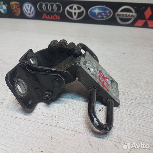 Петли двери передние правые Audi Q7 4L 2009