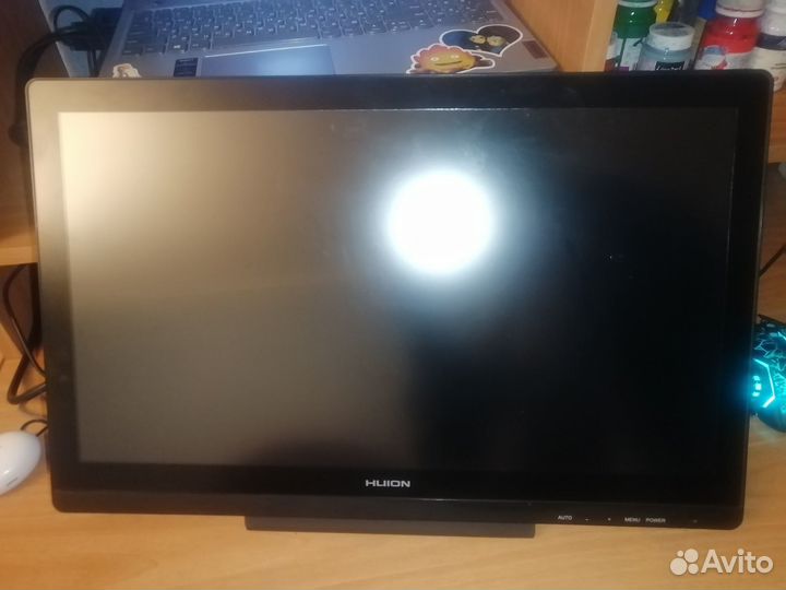 Графический планшет экранник экран huion kamvas 20